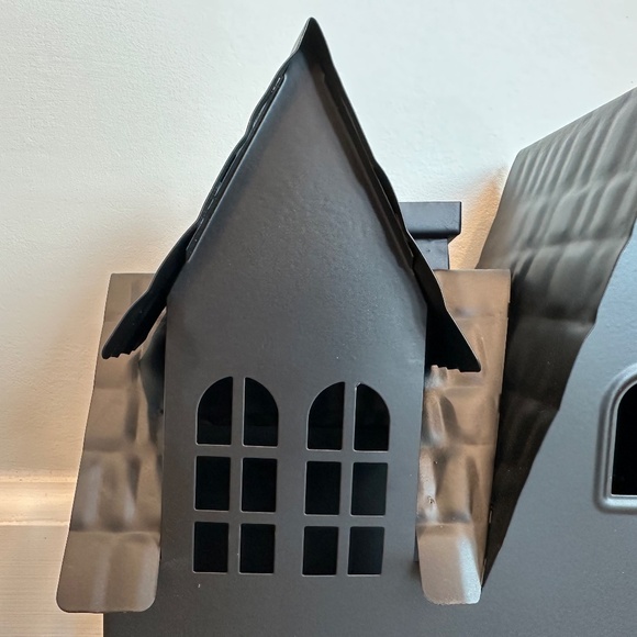 10" Lit Metal Black Halloween House - Hyde & EEK! - Picture 9 of 14